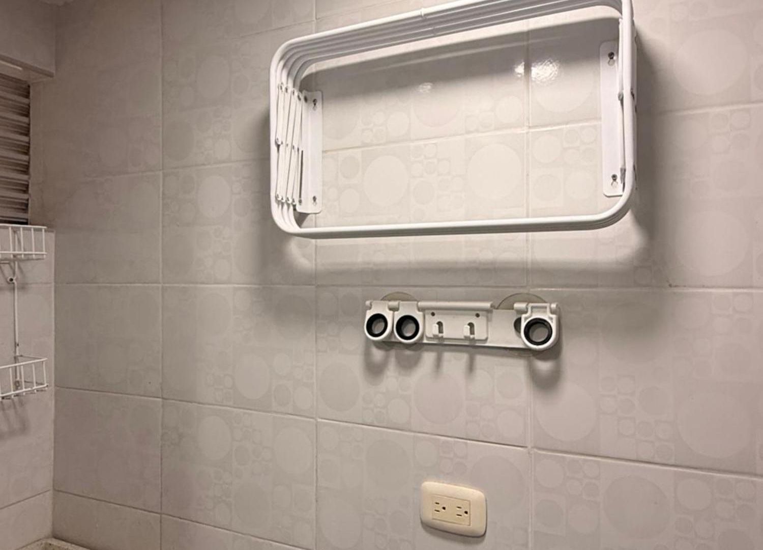 Amoblado En Cerca De La Playa Edif Torre Primi Apartamento *