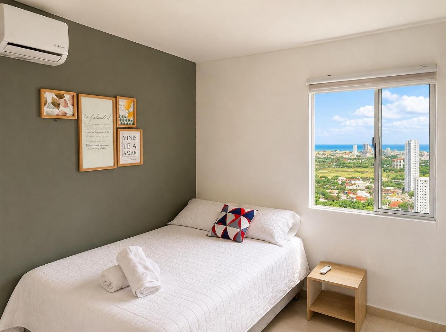 Amoblado En Cerca De La Playa Edif Torre Primi Apartamento