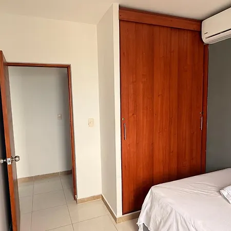 Apartamento Amoblado En Cerca De La Playa Edif Torre Primi Cartagena