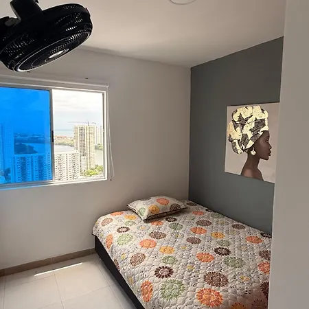 Amoblado En Cerca De La Playa Edif Torre Primi Apartamento *